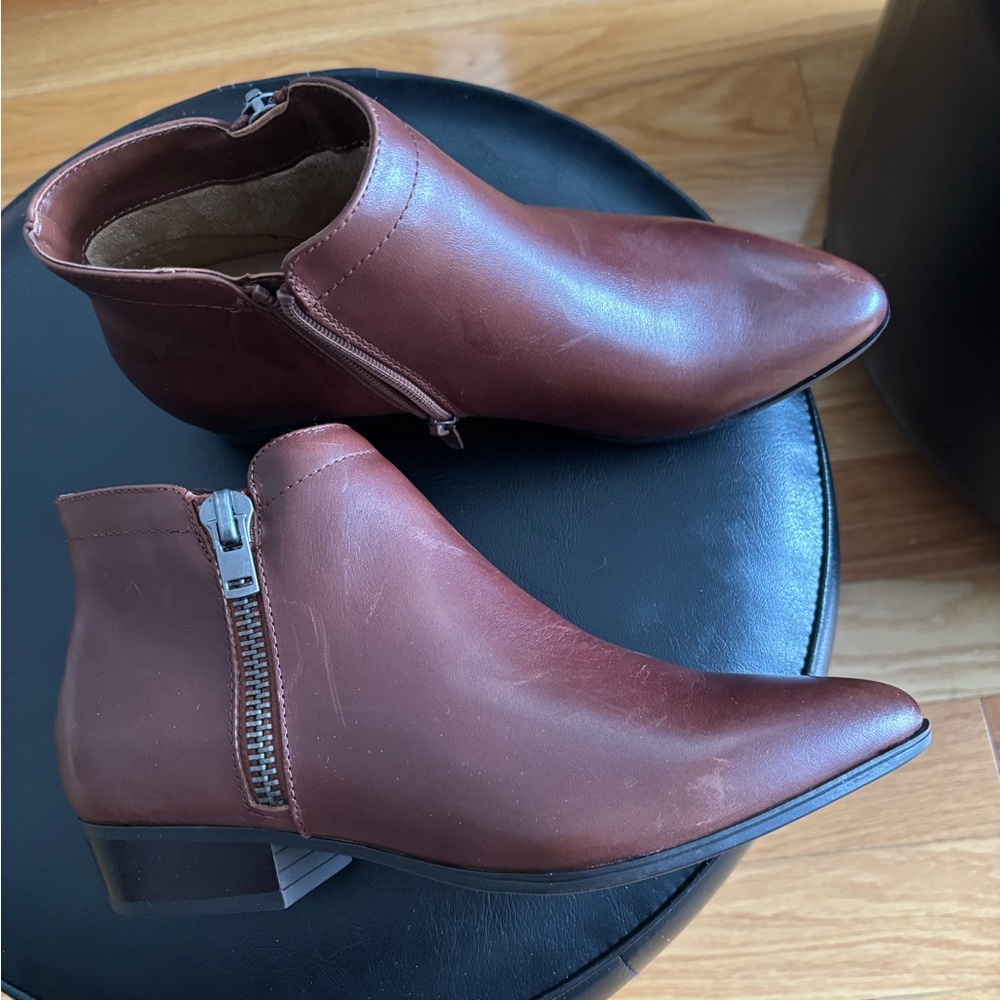 Naturalizer Claire pointed Ankle Boot